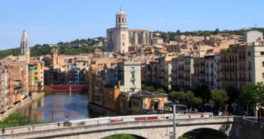 バルセロナから40分！歴史、自然、グルメな街「ジローナ」の観光スポット
